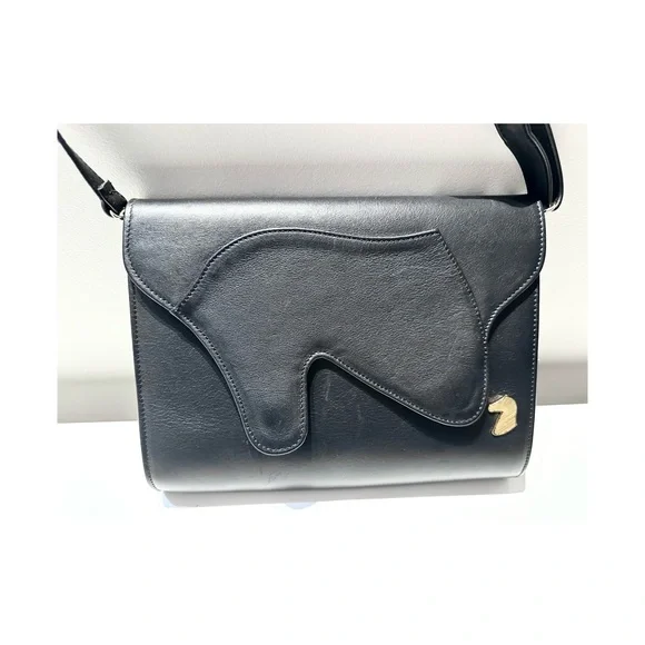 DESORI Leather Shoulder Bag with Sculpted Flap - Picture 2 of 8